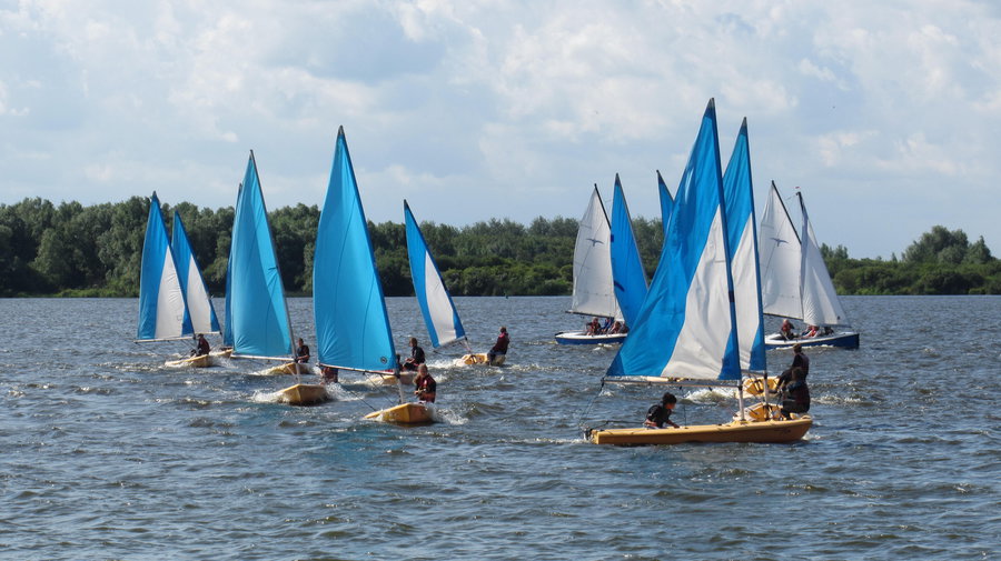 Zeil- en surfschool De Lauwer